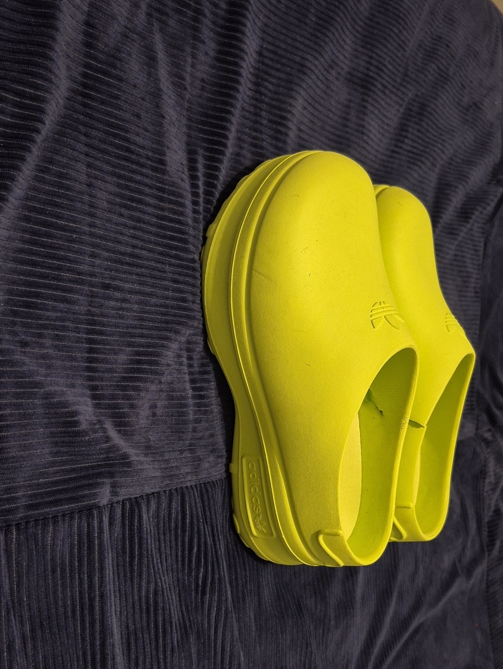 Footwear - Clogs (not in list)